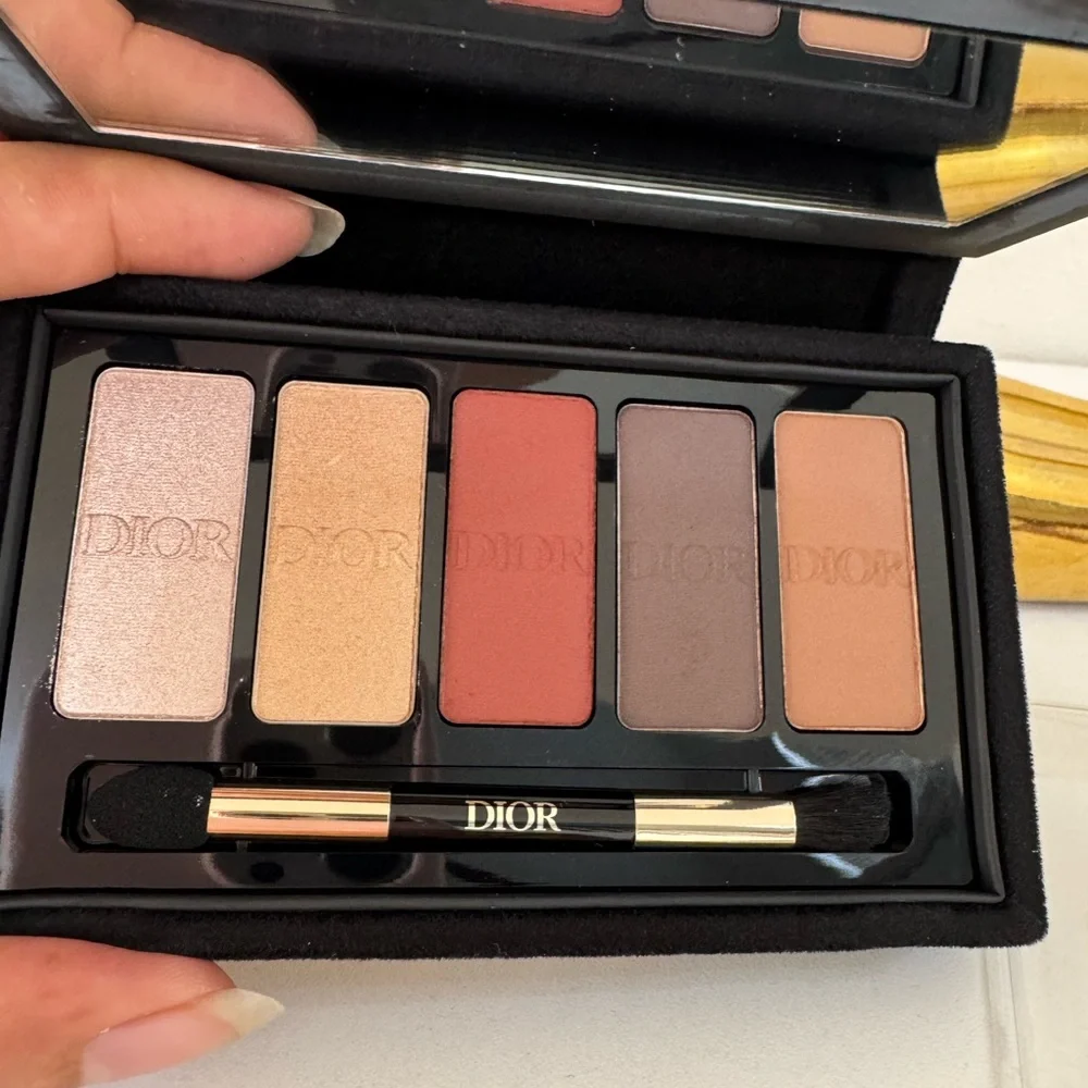 DIOR EYESHADOW PALETTE VELVET CASE WITH GOLD